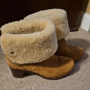 Ugg's Tan Suede Shearling Cuff Boot